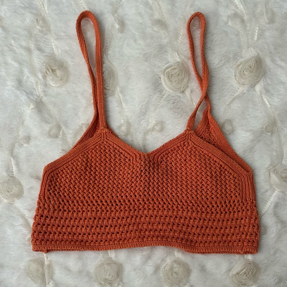American Eagle 🦅 SEVEN (7) Mixed Women’s assorted Tops and Bralettes - Picture 5 of 16